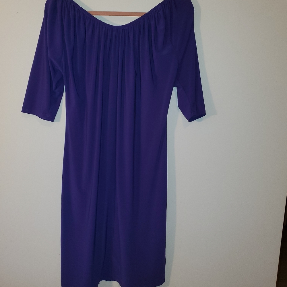 Tiana B. Violet Dress Super Stretchy & loose, size Small but could fit a large
